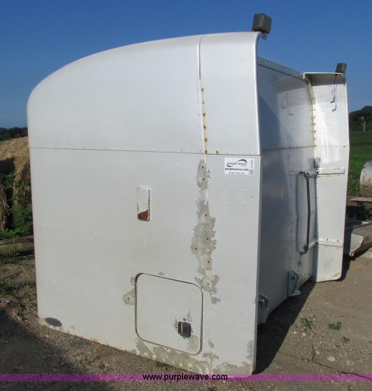 image for item J1755 Unibilt truck sleeper