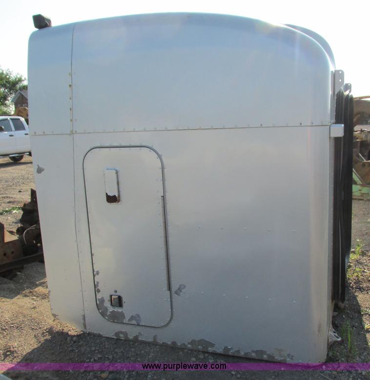 image for item J1755 Unibilt truck sleeper