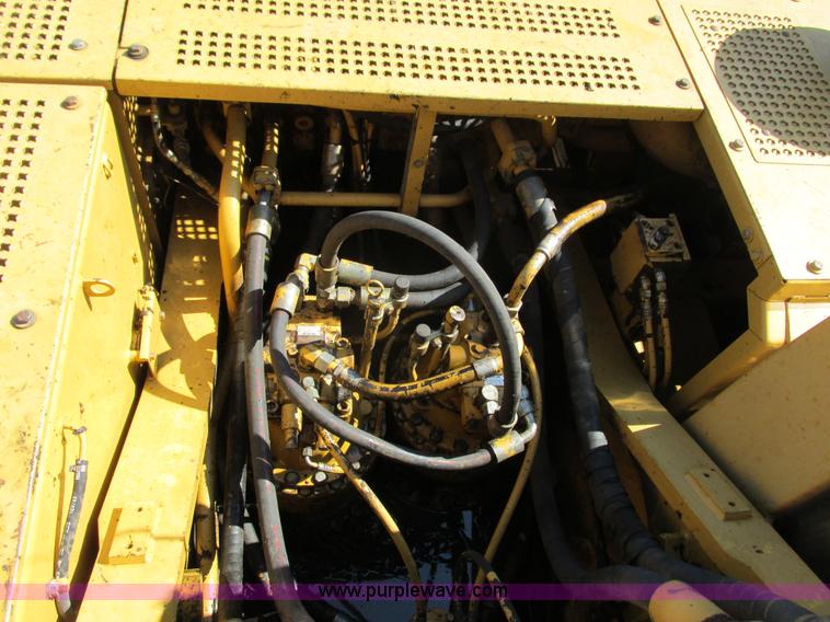 image for item J1756 1998 Caterpillar 345B L excavator