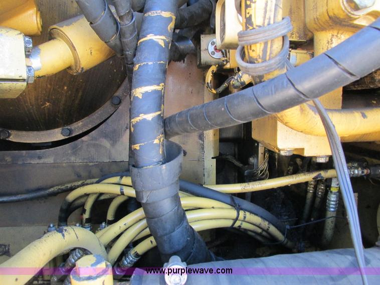 image for item J1756 1998 Caterpillar 345B L excavator