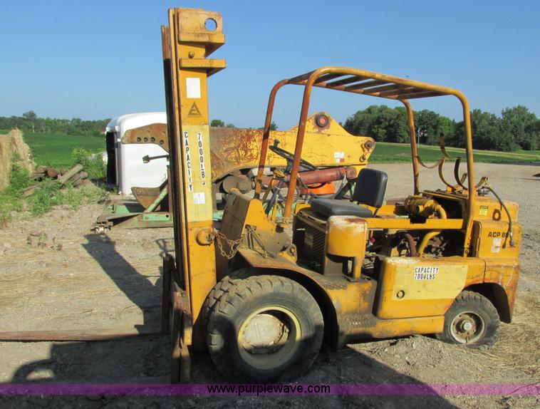 image for item J1758 Allis Chalmers AC-P801-2PS forklift
