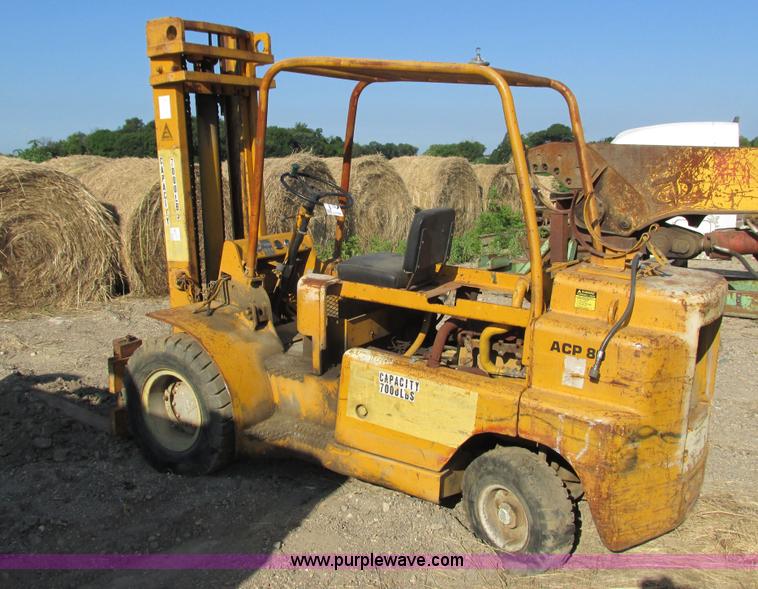 image for item J1758 Allis Chalmers AC-P801-2PS forklift