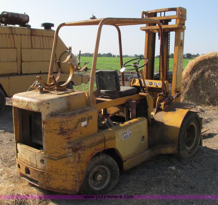 image for item J1758 Allis Chalmers AC-P801-2PS forklift