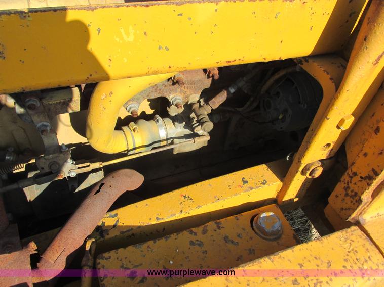 image for item J1758 Allis Chalmers AC-P801-2PS forklift