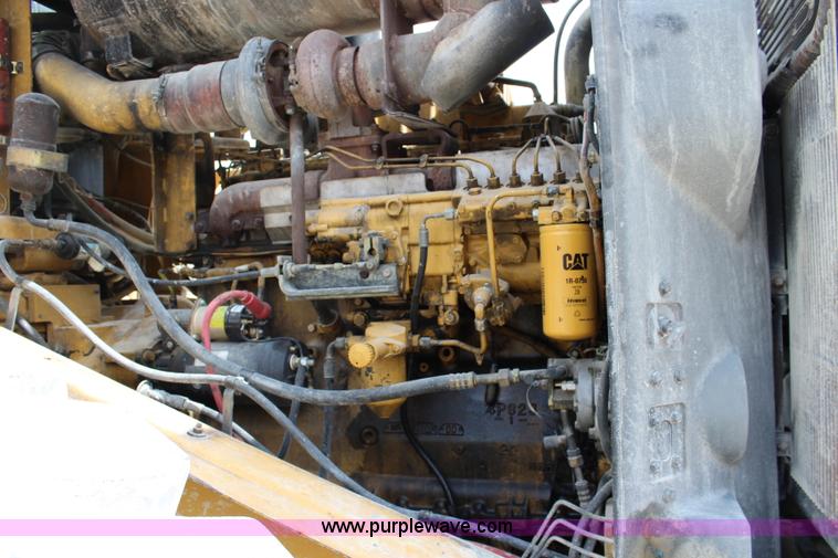 image for item J5840 1999 Caterpillar 966G wheel loader