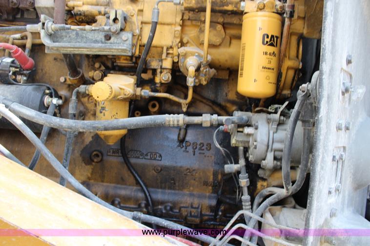 image for item J5840 1999 Caterpillar 966G wheel loader