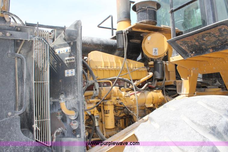 image for item J5840 1999 Caterpillar 966G wheel loader