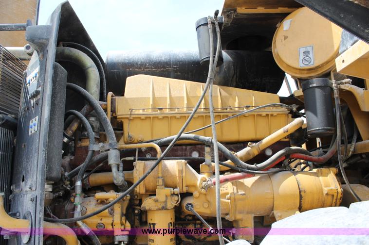 image for item J5840 1999 Caterpillar 966G wheel loader