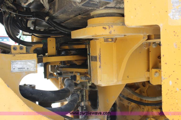 image for item J5840 1999 Caterpillar 966G wheel loader