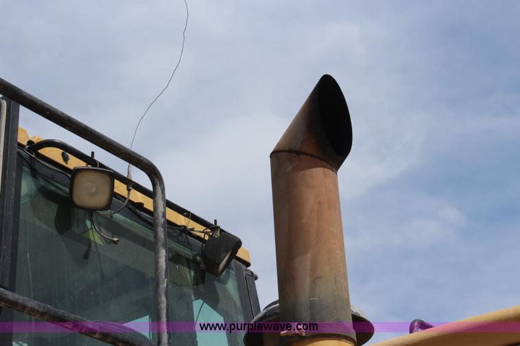 image for item J5840 1999 Caterpillar 966G wheel loader