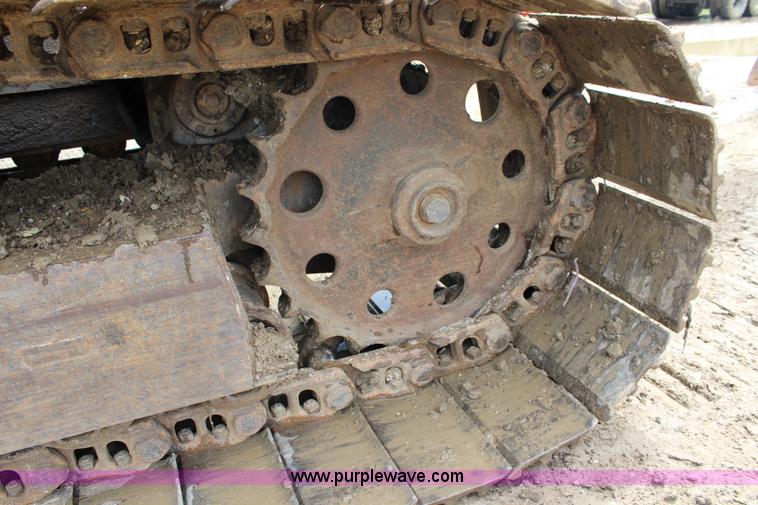 image for item J5872 1980 Caterpillar 235 excavator