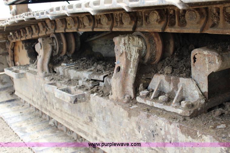 image for item J5872 1980 Caterpillar 235 excavator