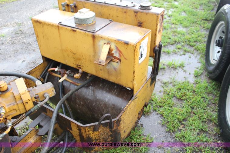 image for item J5881 1992 Mauldin 912W double drum roller