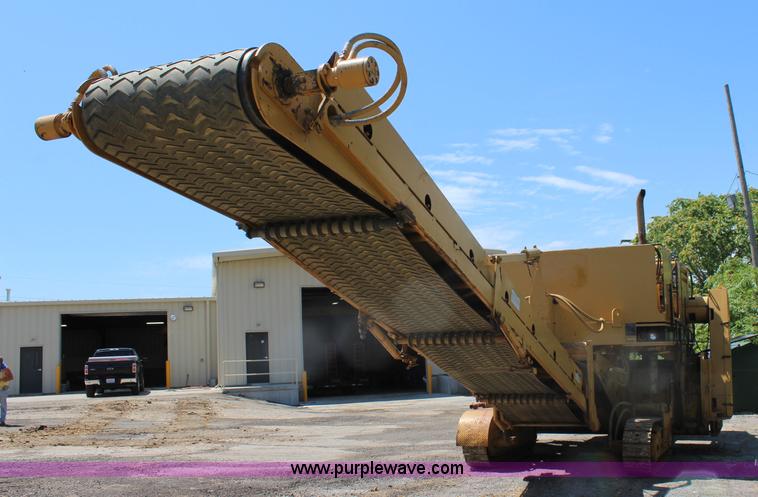 image for item J5892 1987 Caterpillar TR225B reclaimer