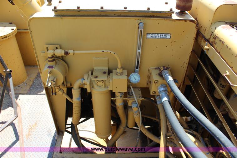 image for item J5892 1987 Caterpillar TR225B reclaimer