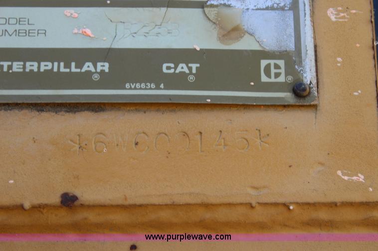 image for item J5892 1987 Caterpillar TR225B reclaimer