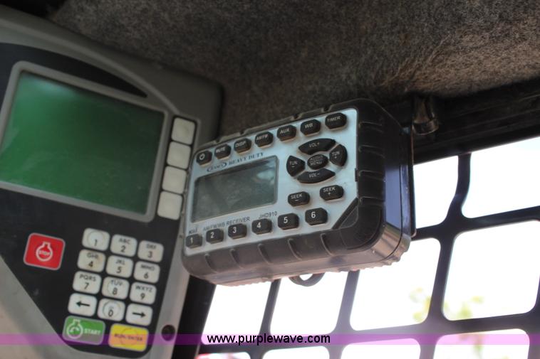 image for item J5893 2009 Bobcat T300 skid steer