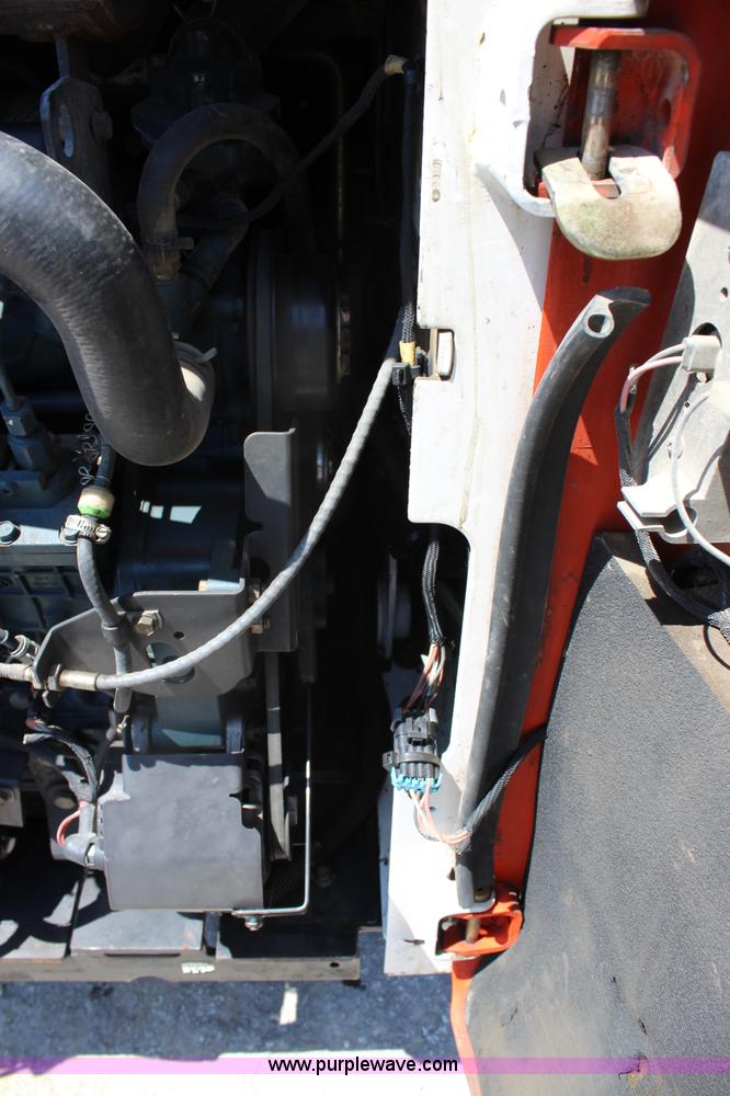 image for item J5893 2009 Bobcat T300 skid steer