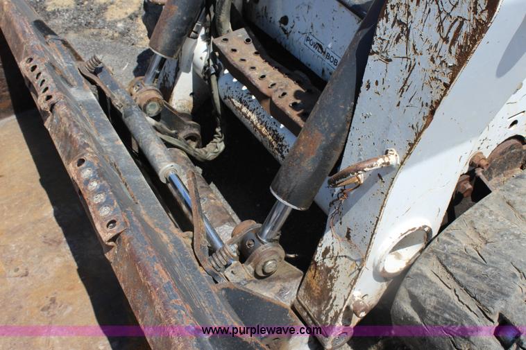 image for item J5893 2009 Bobcat T300 skid steer