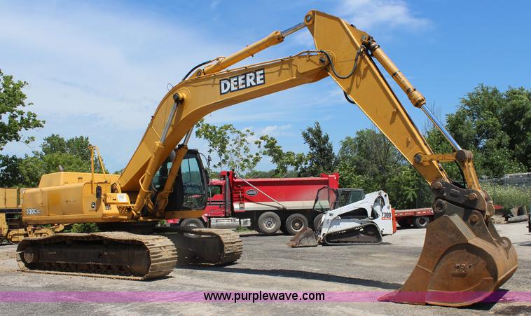 image for item J5894 2004 John Deere 330C LC excavator