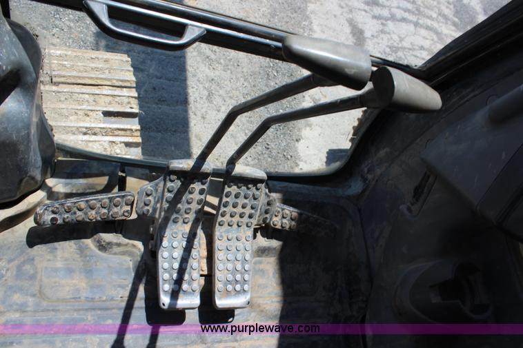 image for item J5894 2004 John Deere 330C LC excavator