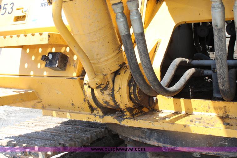 image for item J5894 2004 John Deere 330C LC excavator