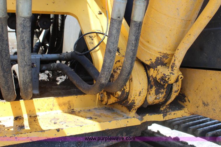 image for item J5894 2004 John Deere 330C LC excavator