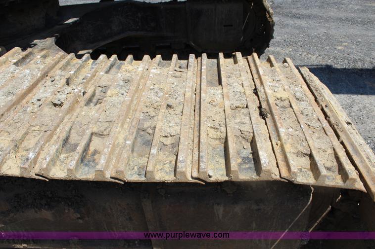 image for item J5894 2004 John Deere 330C LC excavator