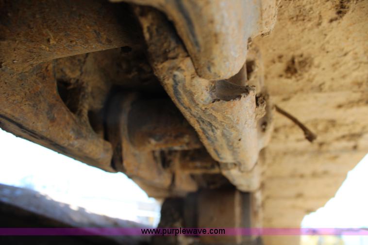 image for item J5894 2004 John Deere 330C LC excavator