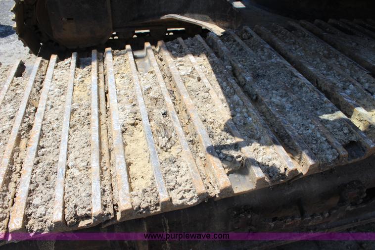 image for item J5894 2004 John Deere 330C LC excavator