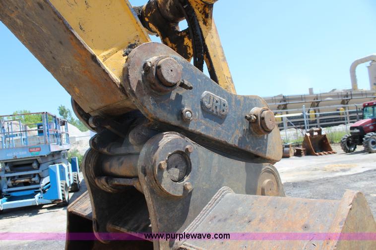image for item J5894 2004 John Deere 330C LC excavator