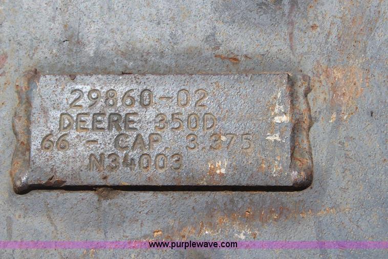 image for item J5894 2004 John Deere 330C LC excavator