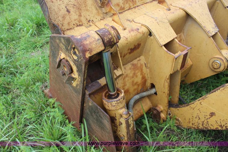 image for item J5971 1995 Caterpillar 953B track loader