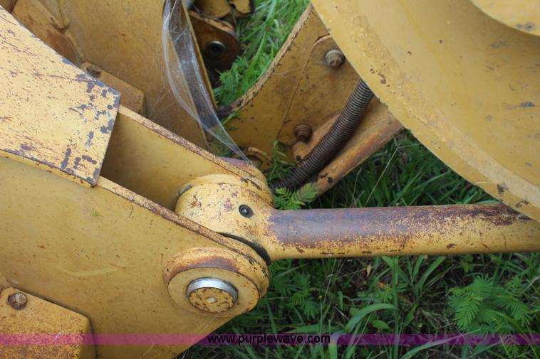 image for item J5971 1995 Caterpillar 953B track loader