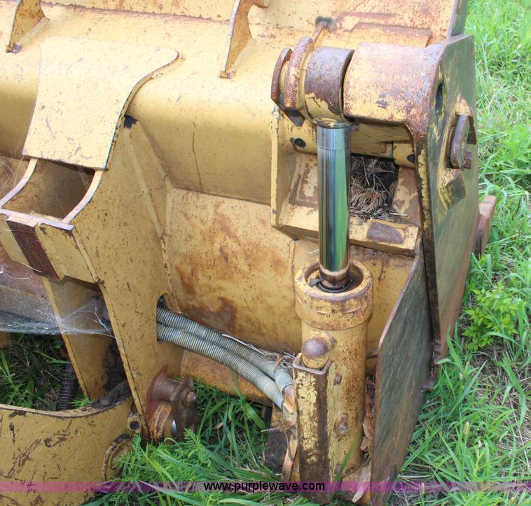 image for item J5971 1995 Caterpillar 953B track loader