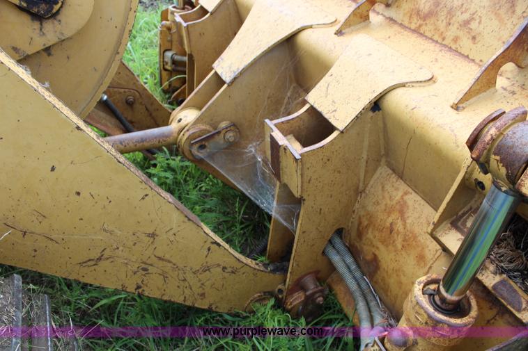 image for item J5971 1995 Caterpillar 953B track loader