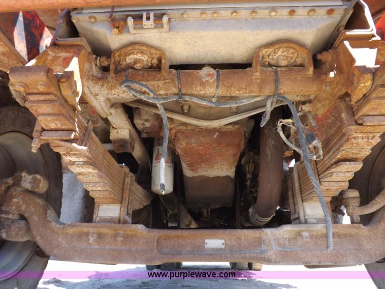 image for item J6915 1975 Peterbilt tank truck