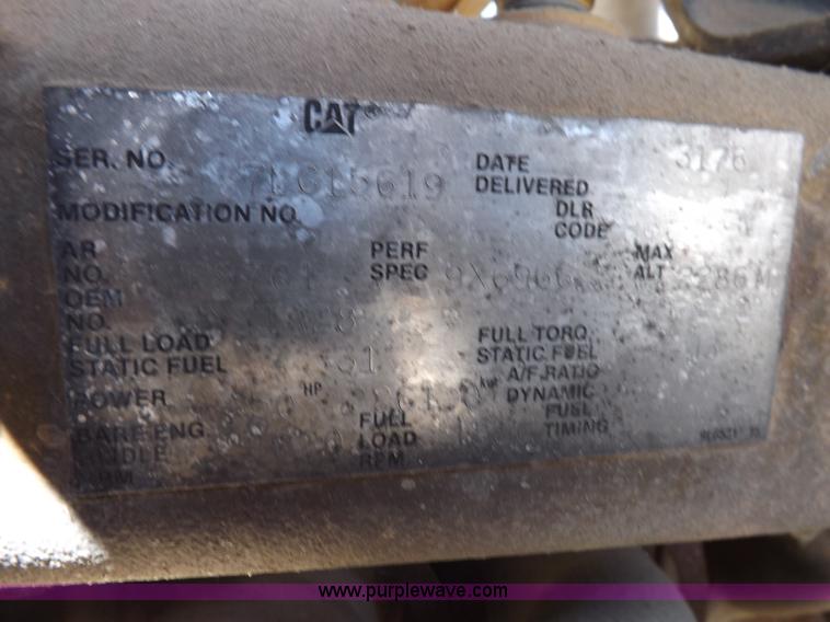 image for item J6916 1993 Kenworth T400 semi truck