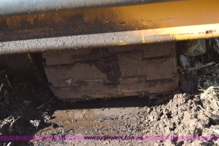 image for item J7852 Neal DM3000 paving machine