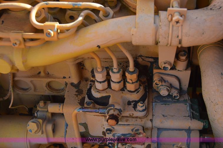 image for item J7852 Neal DM3000 paving machine