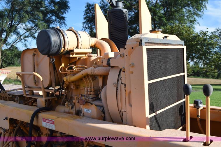 image for item J7852 Neal DM3000 paving machine