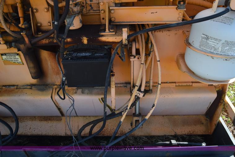 image for item J7852 Neal DM3000 paving machine