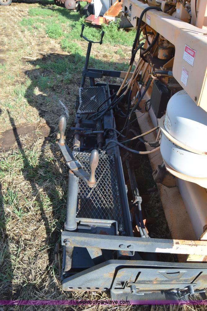 image for item J7852 Neal DM3000 paving machine