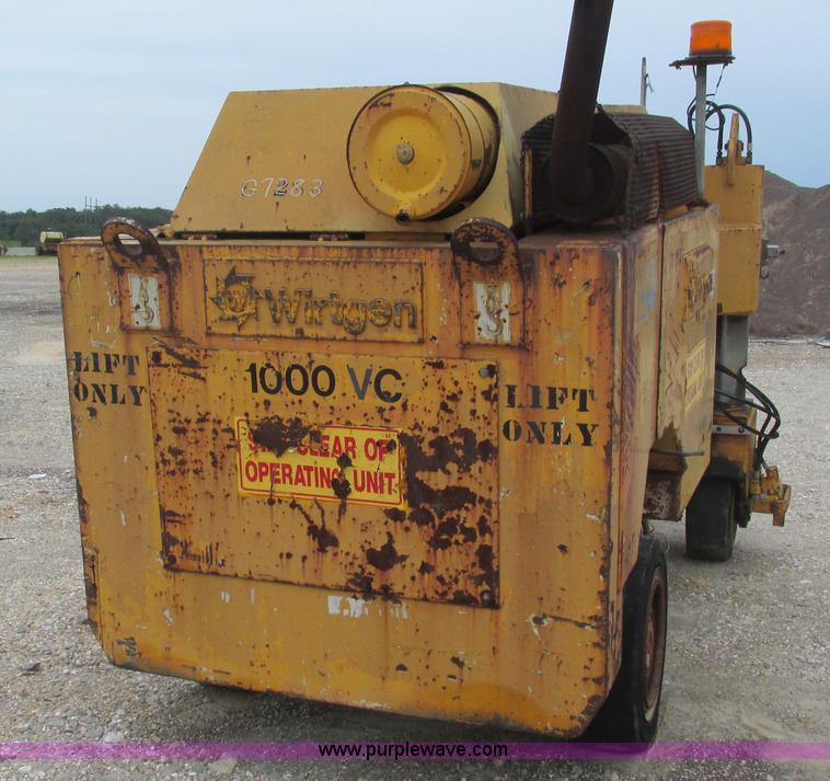 image for item J8563 1988 Wirtgen 1000VC milling machine