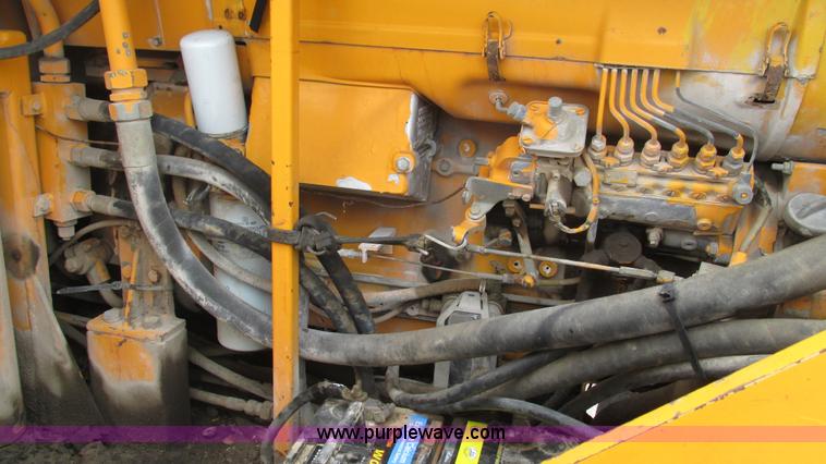 image for item J8563 1988 Wirtgen 1000VC milling machine