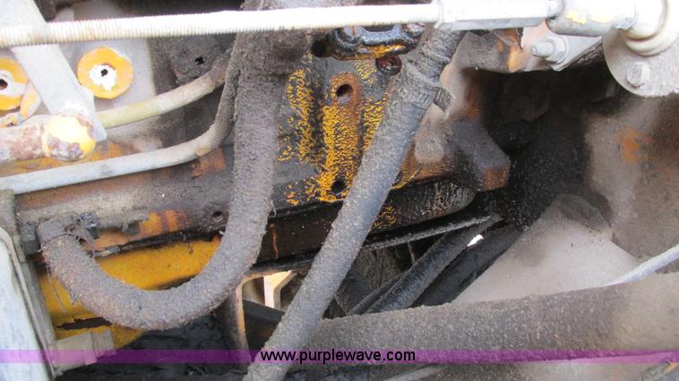 image for item J8563 1988 Wirtgen 1000VC milling machine