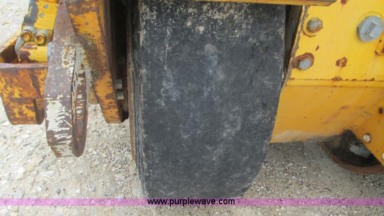 image for item J8563 1988 Wirtgen 1000VC milling machine