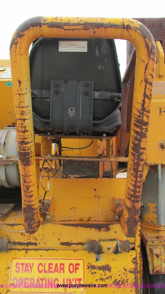 image for item J8563 1988 Wirtgen 1000VC milling machine