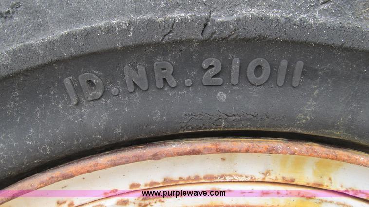 image for item J8563 1988 Wirtgen 1000VC milling machine