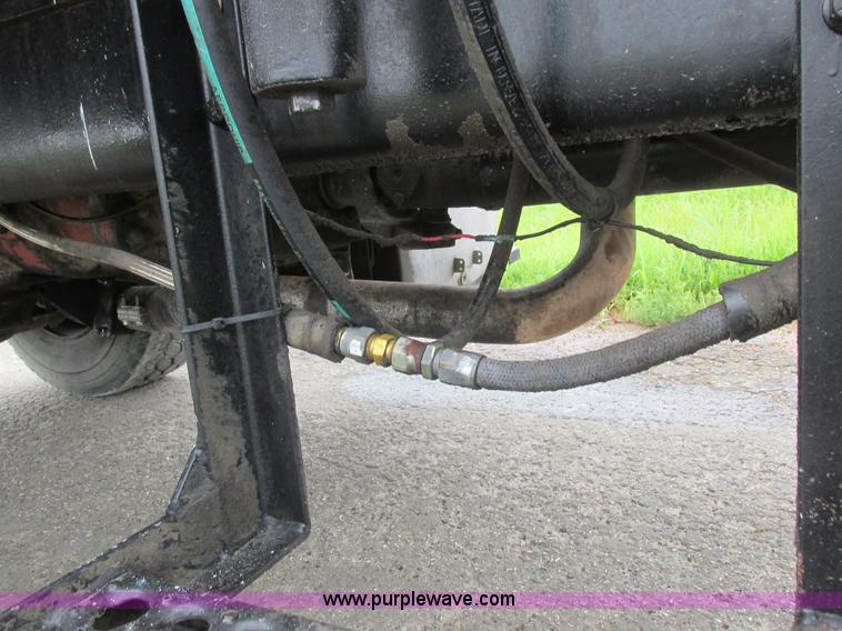 image for item K2181 1994 Ford L9000 mixer truck